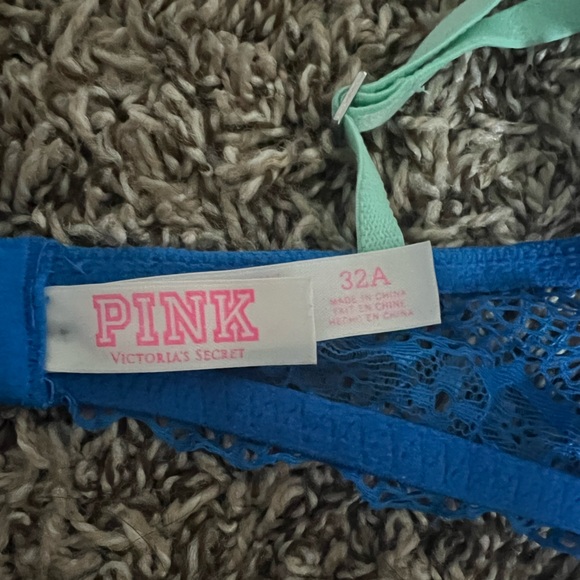 Victoria Secret PINK Push up Bra - Picture 2 of 2